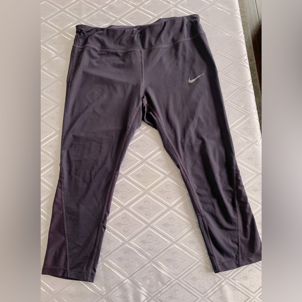 Nike Dri-Fit 3/4 length leggings, size 1X